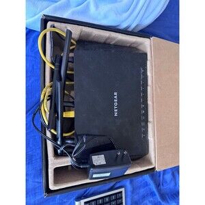 Netgear Nighthawk R6700 Smart Wi-Fi Wireless Gigabit Router